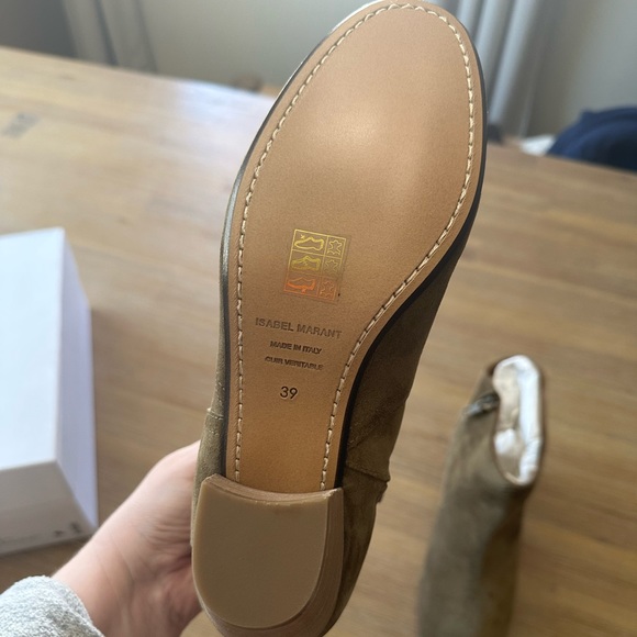 Isabel Marant Dicker Boots - Tan Suede. Women’s size 39. - Picture 4 of 5